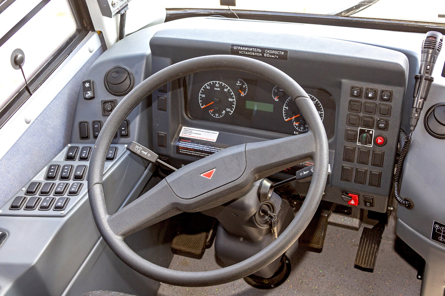 Автобус НЕФАЗ-5299-0000017-52